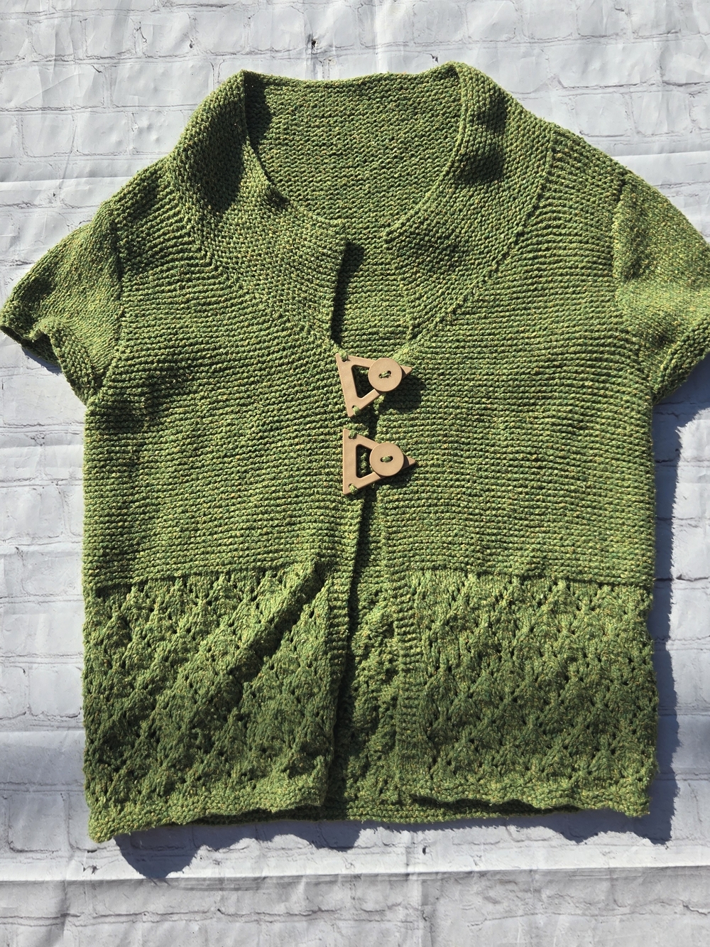 handmade Green knit short sleeve shurg cardigan With Artsy Big Abstract Buttons